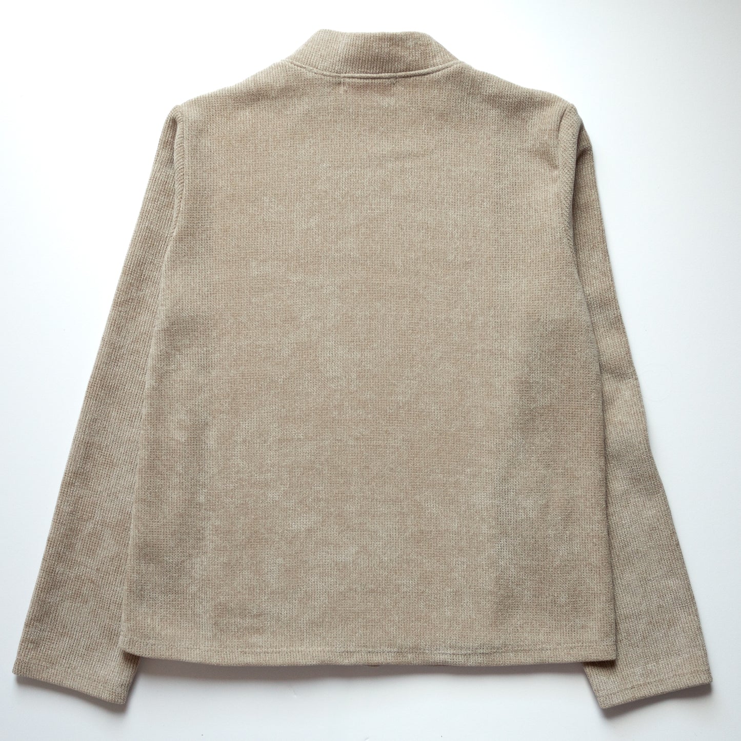 Chaqueta chenilla beige con cierre de botones