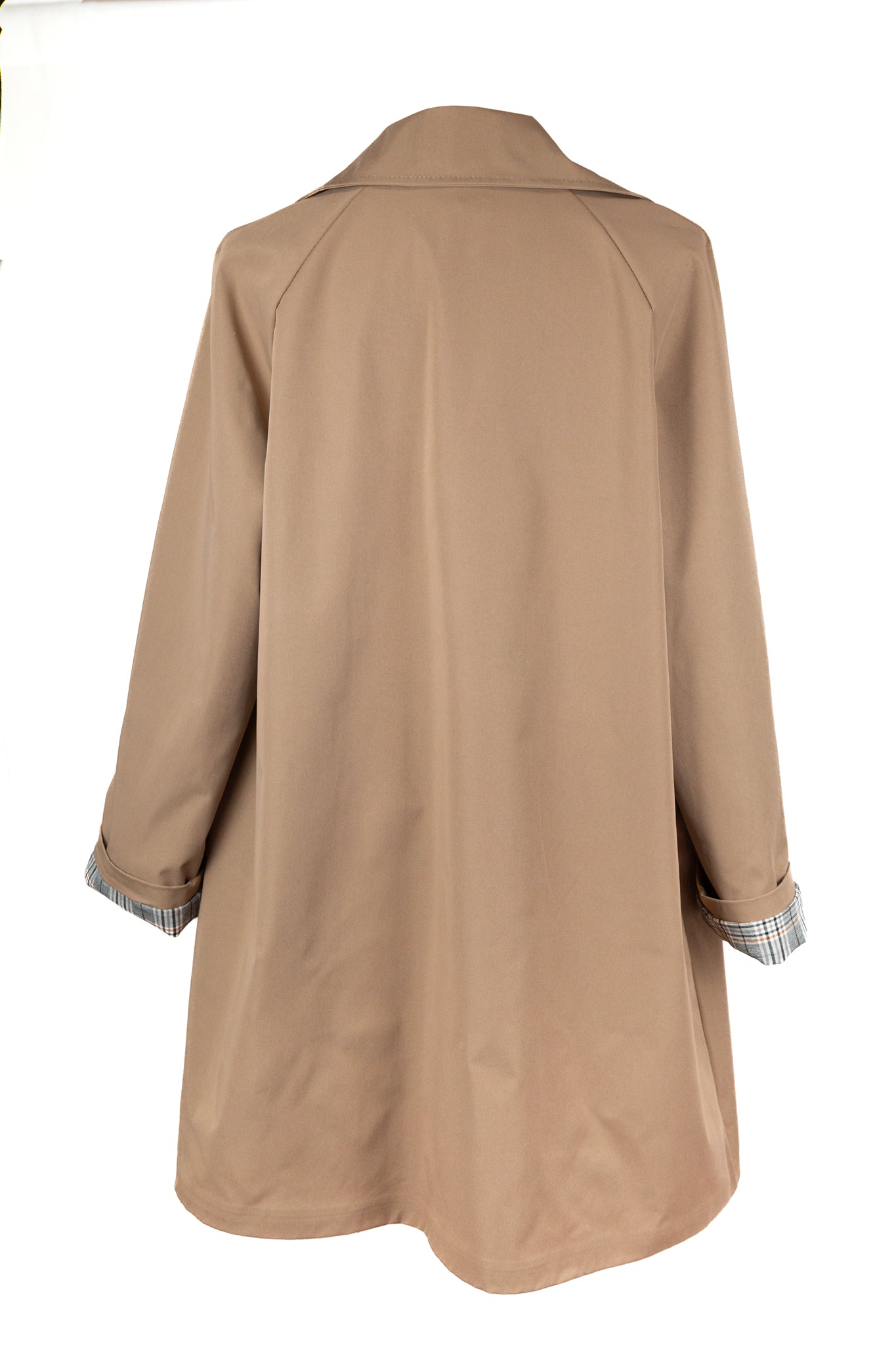 Gabardina beige clásica