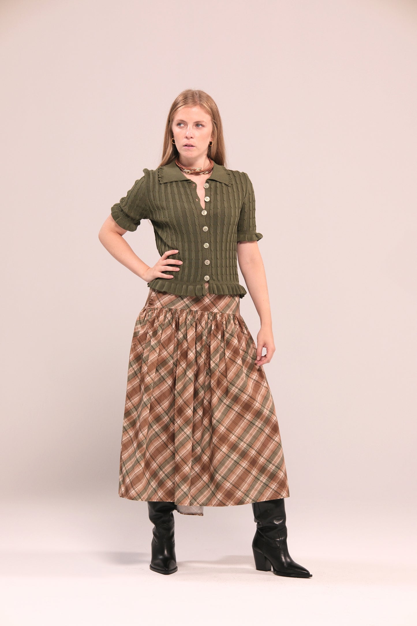 Falda midi de cuadros