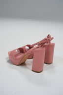 Tacones rosa con plataforma y tacón ancho